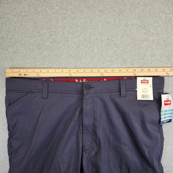Wrangler Outdoor All Terrain Cargo Pants Mens 42x30 Straight Fit Blue Stretch - Picture 8 of 9